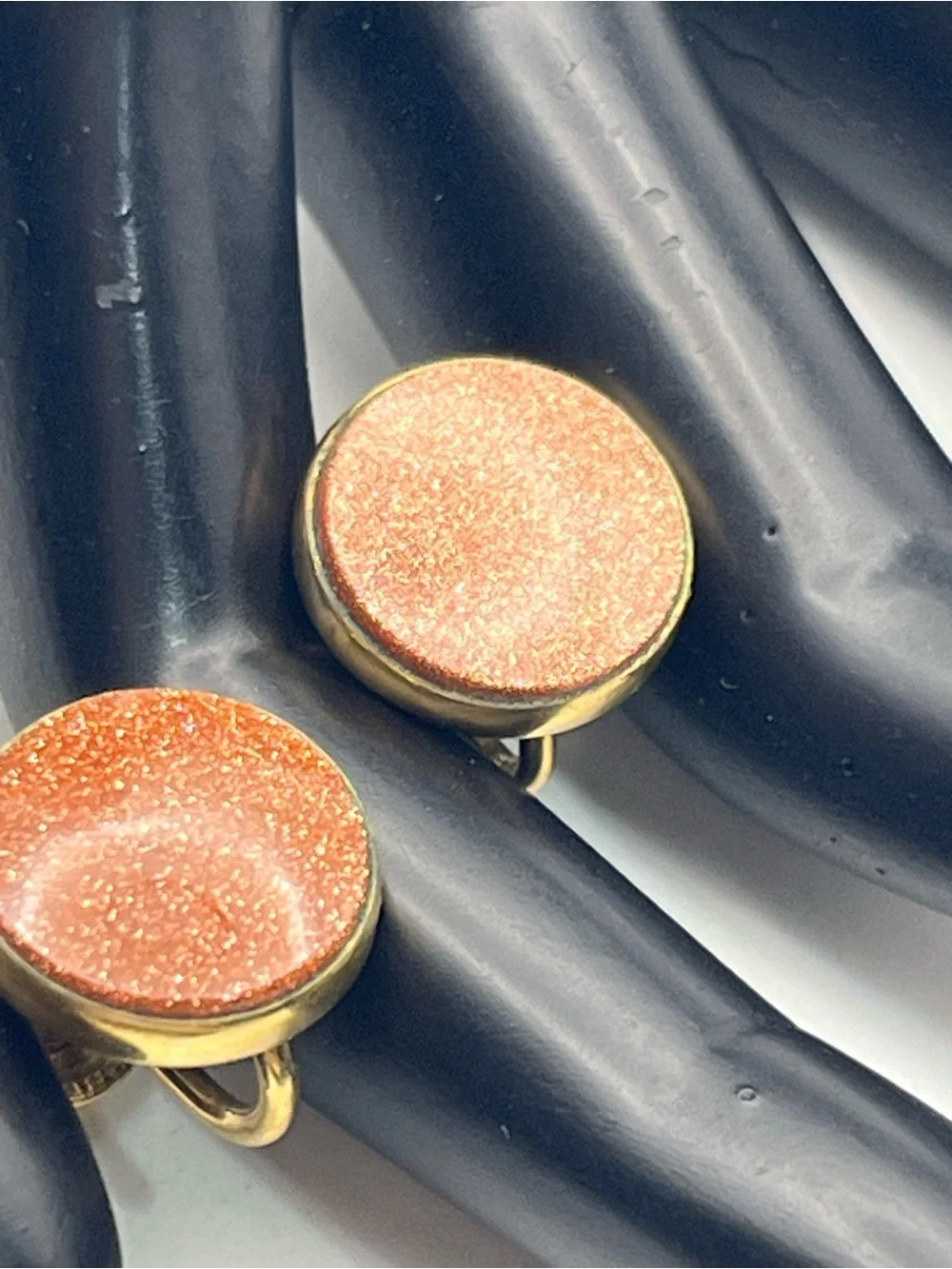 12k gold filled goldstone brown sparkly cabochon screw back earrings vintage